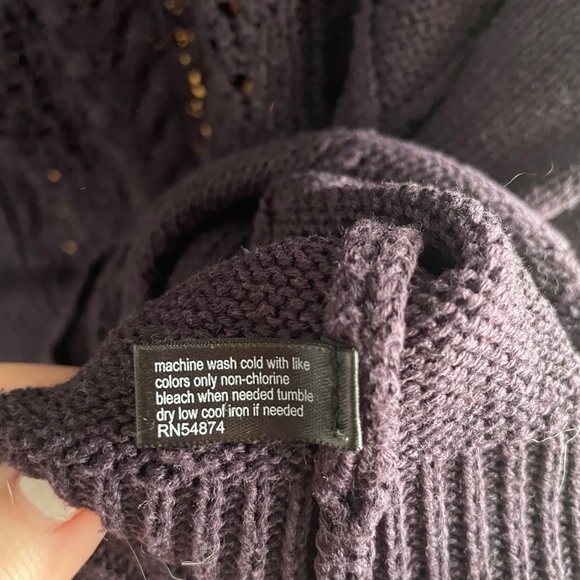 The Limited Plum Purple Chunky Knit V Neck Sweater - Picture 5 of 9